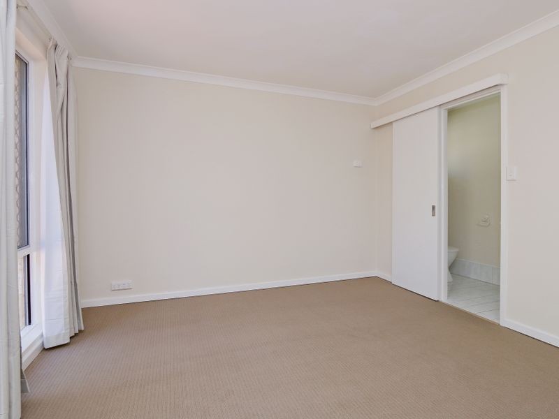 6 Lovegrove Court, Byford WA 6122