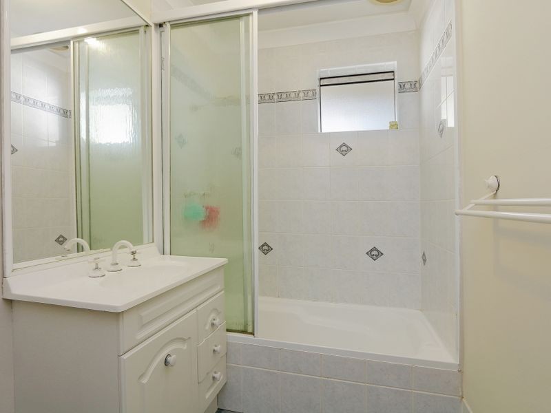 6 Lovegrove Court, Byford WA 6122