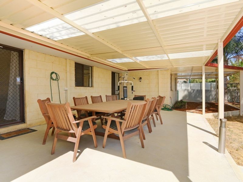 6 Lovegrove Court, Byford WA 6122