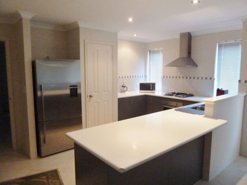 81 Kawana Avenue, Maddington WA 6109