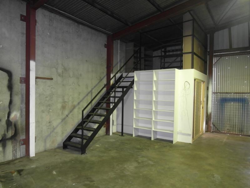 4/3 Kitson Place, Maddington WA 6109