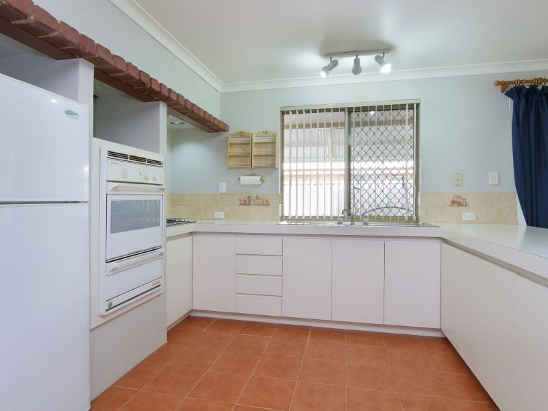 20 Tea Tree Way, Thornlie WA 6108
