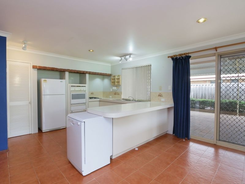 20 Tea Tree Way, Thornlie WA 6108