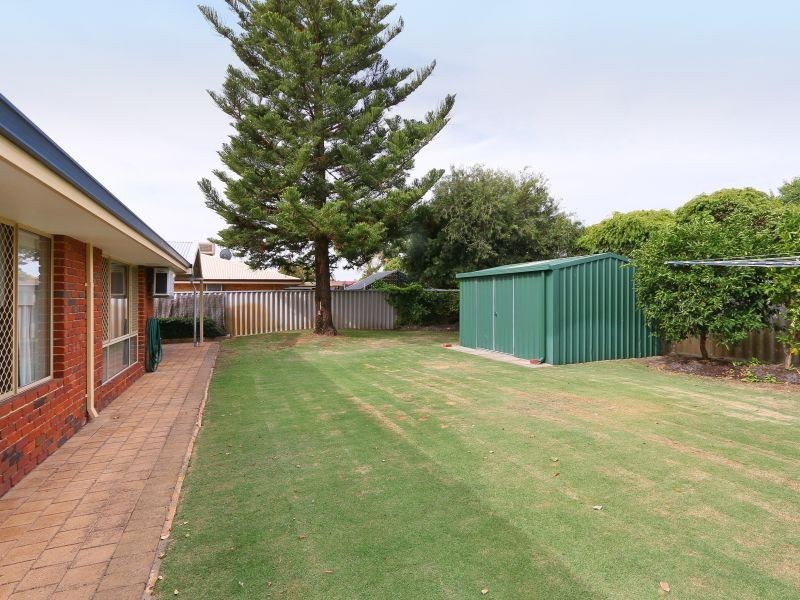 20 Tea Tree Way, Thornlie WA 6108