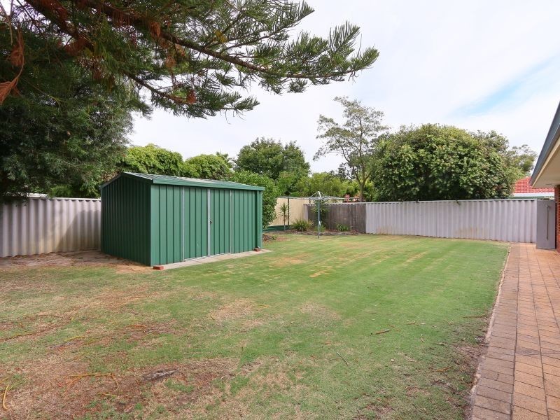 20 Tea Tree Way, Thornlie WA 6108