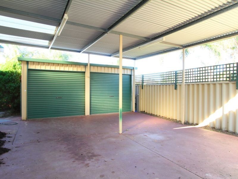 6 Coops Avenue, Thornlie WA 6108