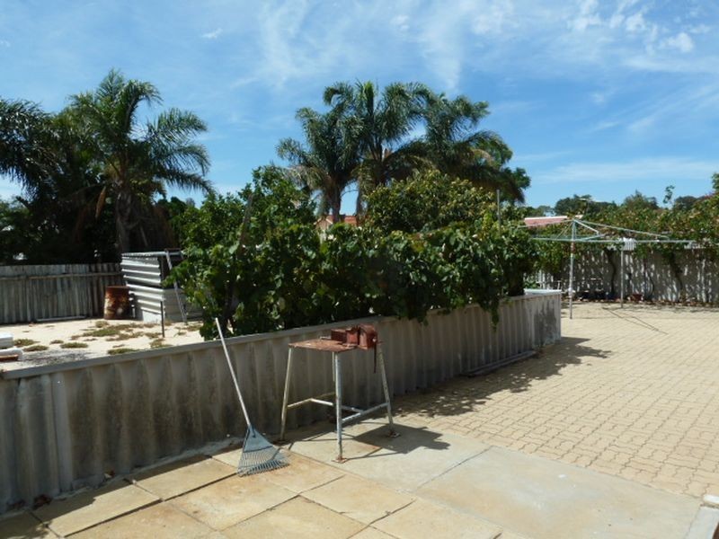 166 Forrest Road, Hamilton Hill WA 6163