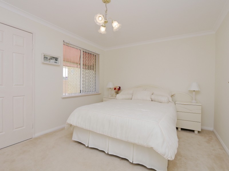 28 West End Parade, Canning Vale WA 6155
