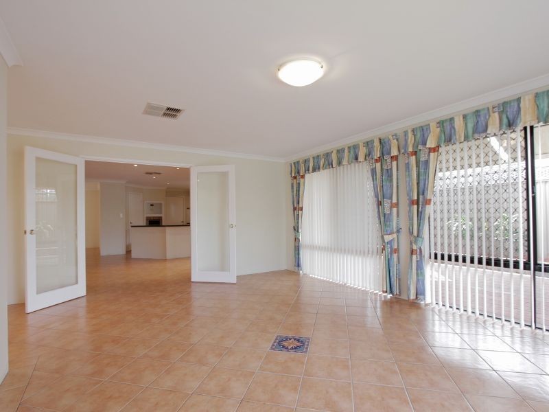 16 Silkwood Street, Southern River WA 6110