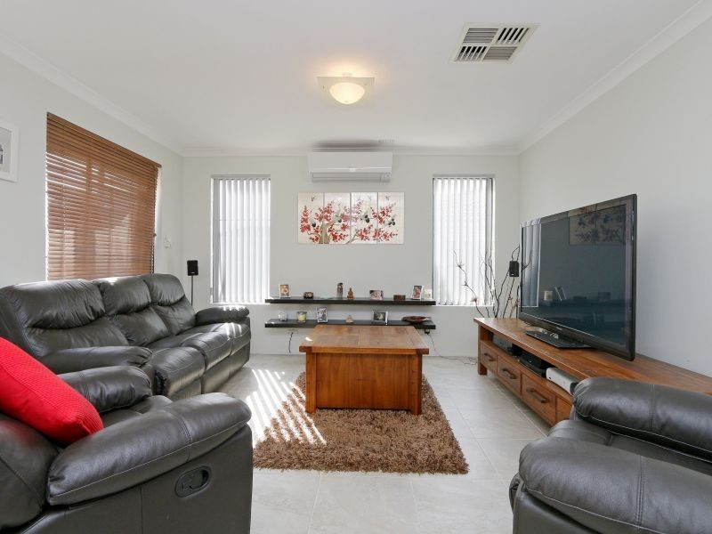 90 Lauterbach Drive, Gosnells WA 6110