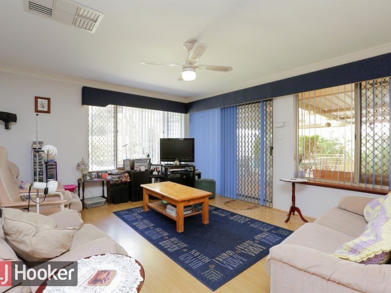 21 Malone Court, Thornlie WA 6108