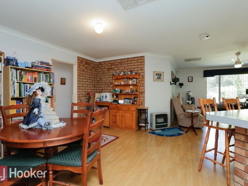 21 Malone Court, Thornlie WA 6108