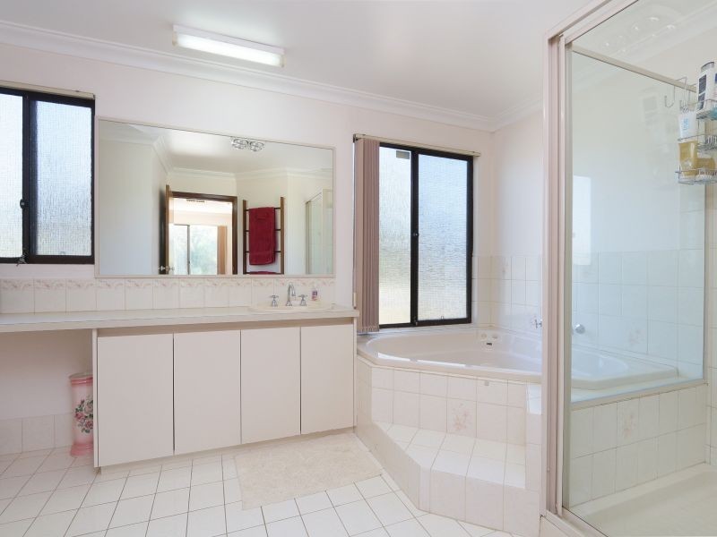 37 Lester Drive, Thornlie WA 6108