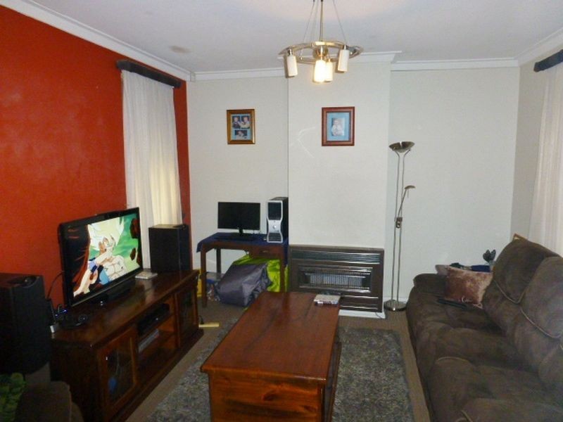 32 Glyndebourne Avenue, Thornlie WA 6108