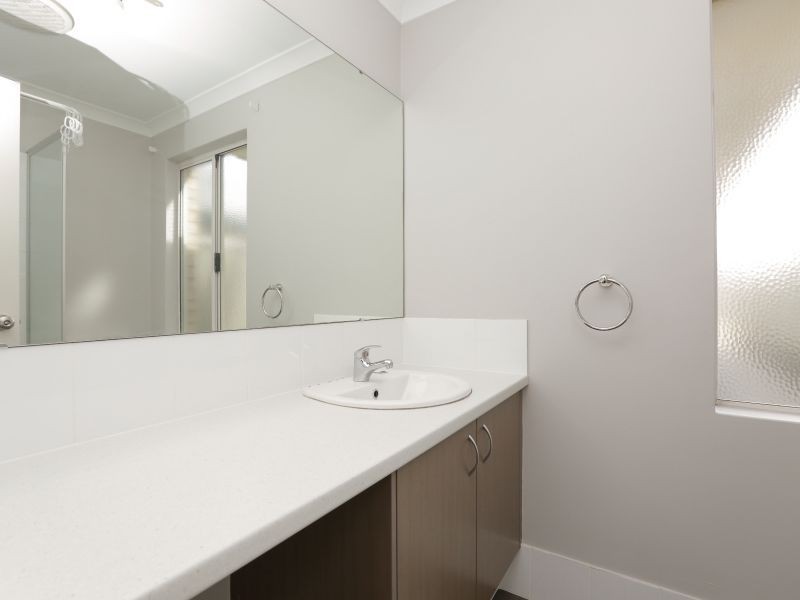 8 Cornforth Way, Piara Waters WA 6112