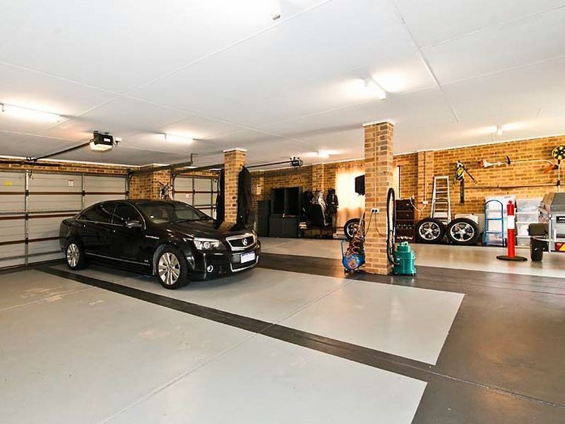 8 Rousham Street, Canning Vale WA 6155