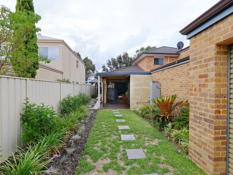 8 Rousham Street, Canning Vale WA 6155