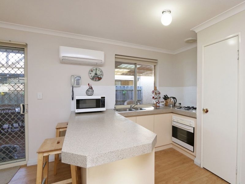 5 Woodhouse Circuit, Canning Vale WA 6155