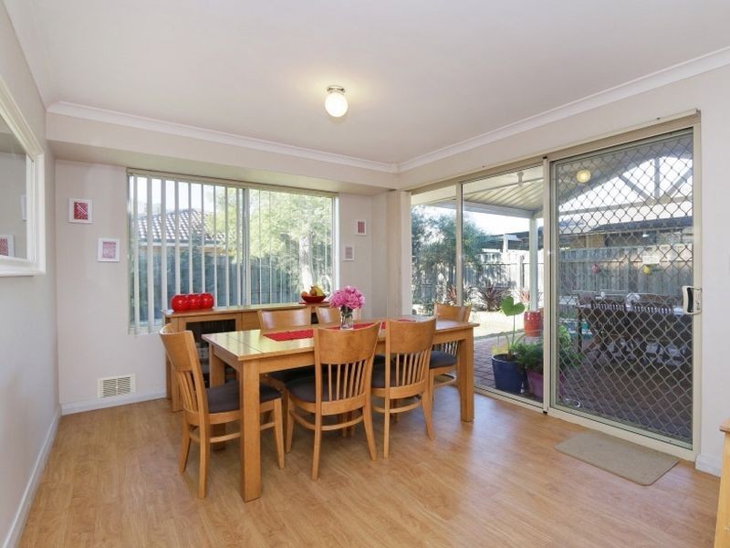 5 Woodhouse Circuit, Canning Vale WA 6155