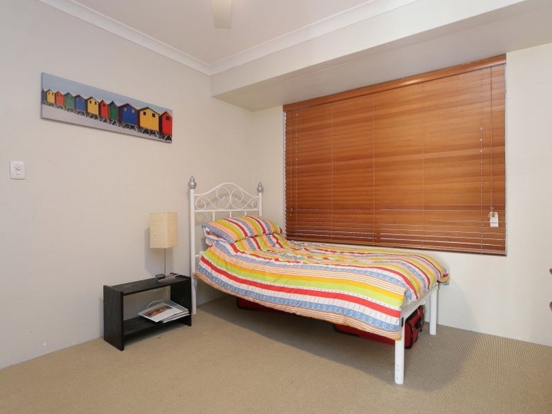 5 Woodhouse Circuit, Canning Vale WA 6155