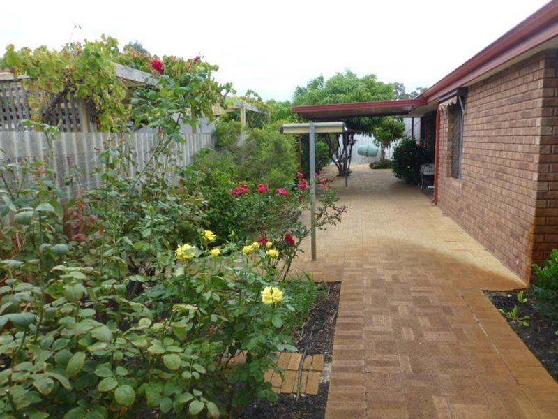 39 Estevan Way, Ferndale WA 6148