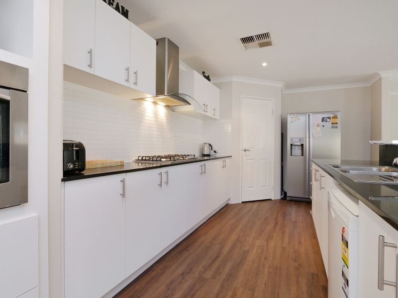 45 Hardwick Boulevard, Canning Vale WA 6155