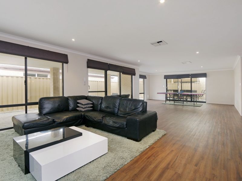 45 Hardwick Boulevard, Canning Vale WA 6155