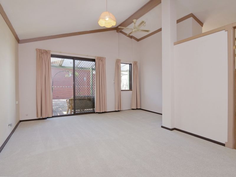 5 Edgeware Street, Lynwood WA 6147