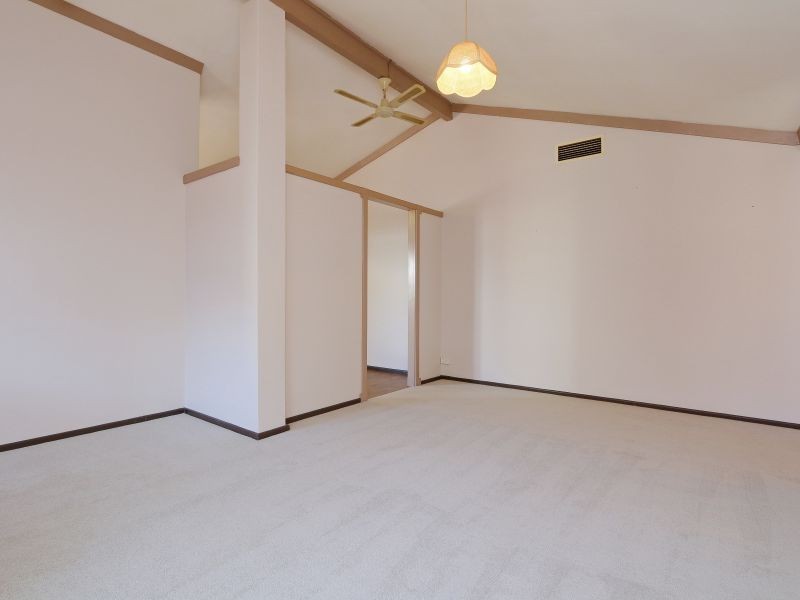 5 Edgeware Street, Lynwood WA 6147