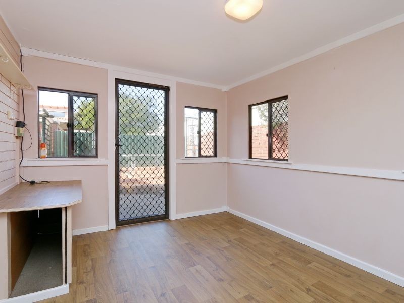 5 Edgeware Street, Lynwood WA 6147