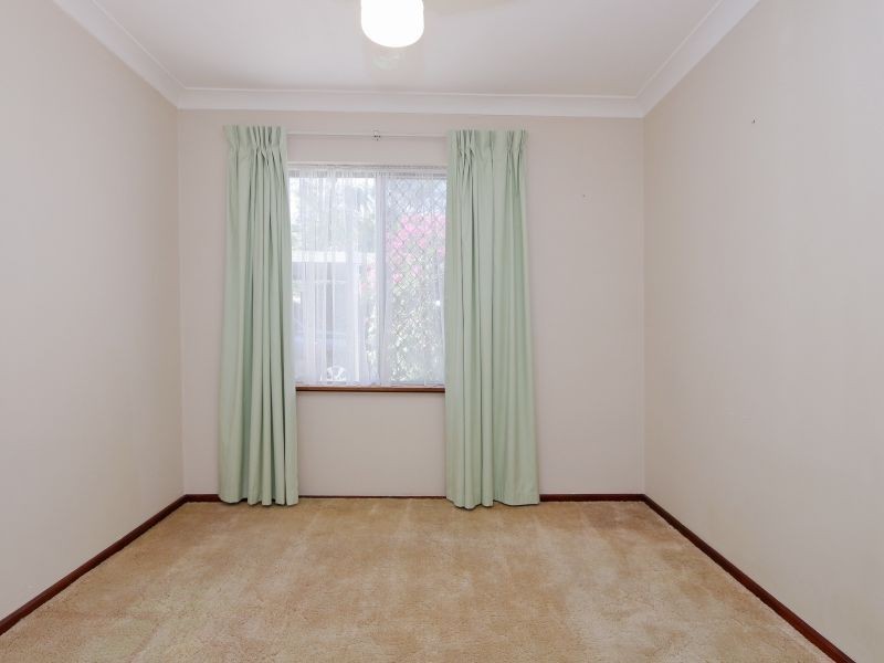 5 Edgeware Street, Lynwood WA 6147