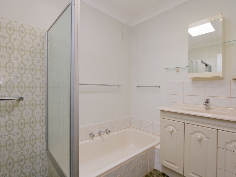 5 Edgeware Street, Lynwood WA 6147