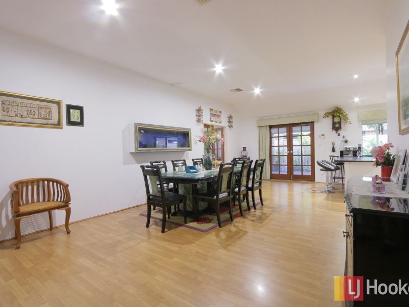 9 Waterview Parade, Southern River WA 6110