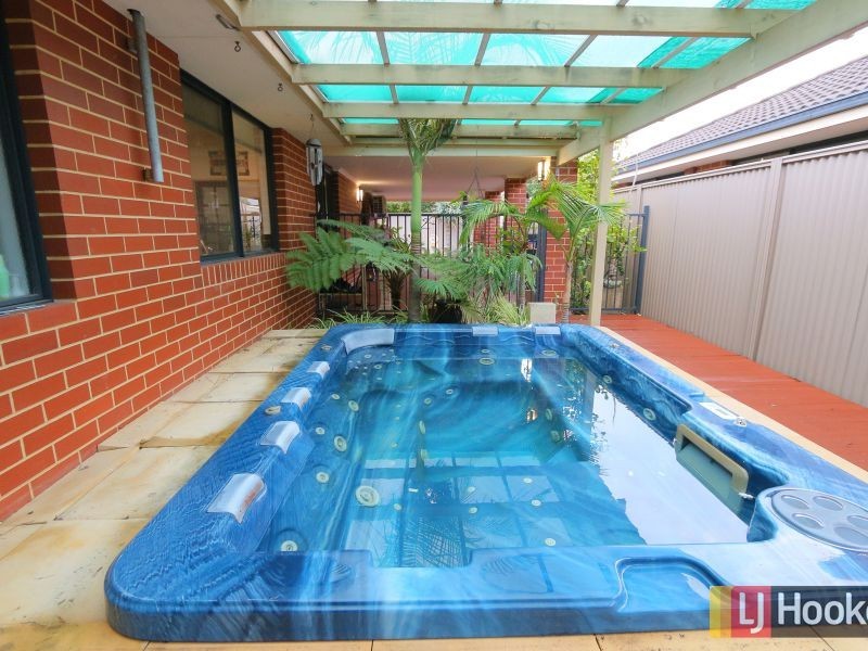 9 Waterview Parade, Southern River WA 6110