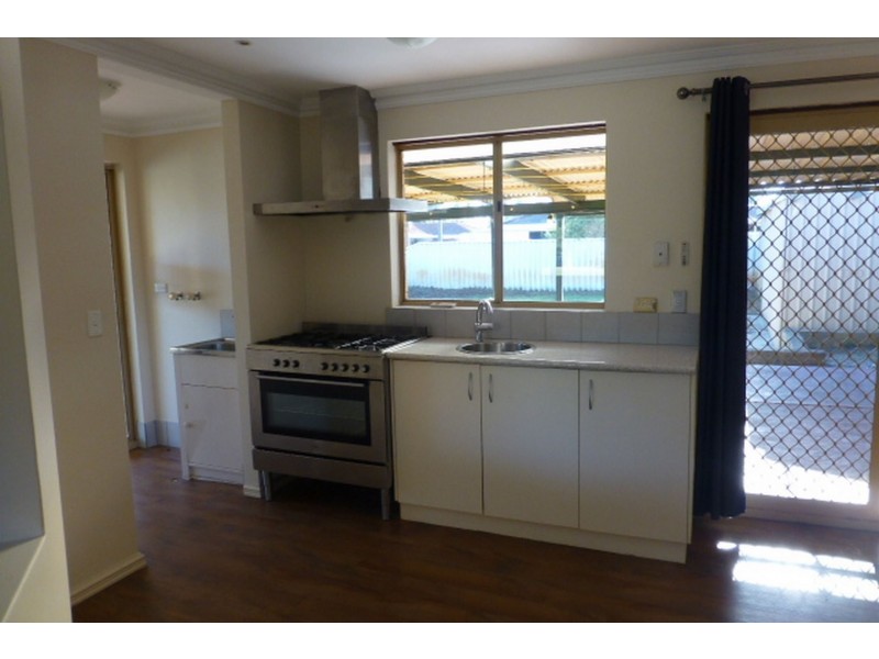 54 Riverside Lane, Seville Grove WA 6112