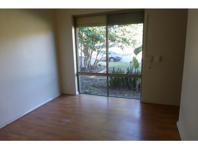 54 Riverside Lane, Seville Grove WA 6112