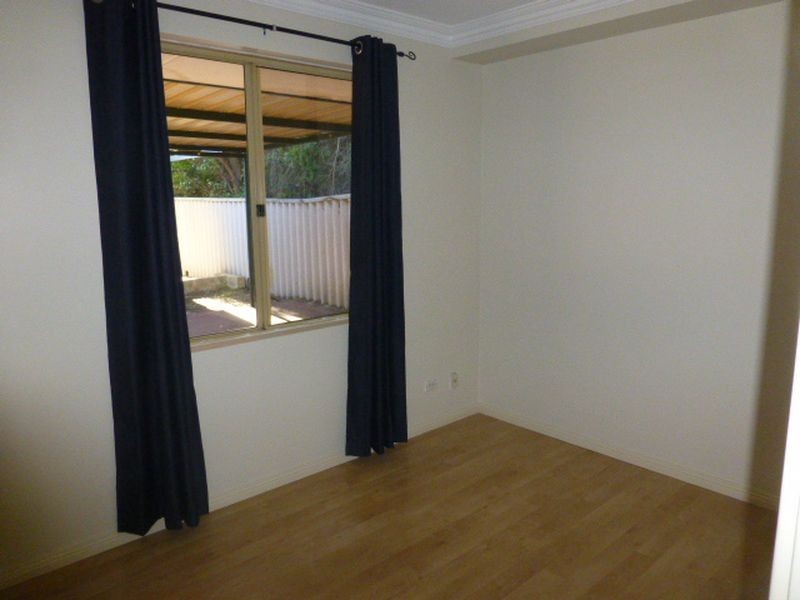 54 Riverside Lane, Seville Grove WA 6112