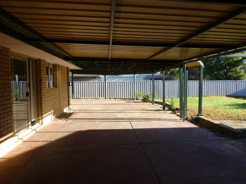 54 Riverside Lane, Seville Grove WA 6112