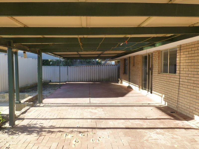 54 Riverside Lane, Seville Grove WA 6112