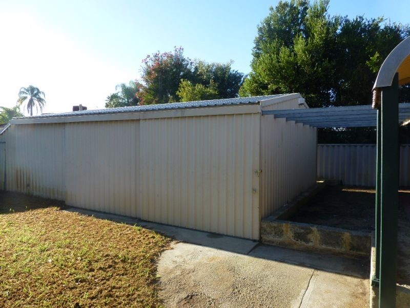 54 Riverside Lane, Seville Grove WA 6112