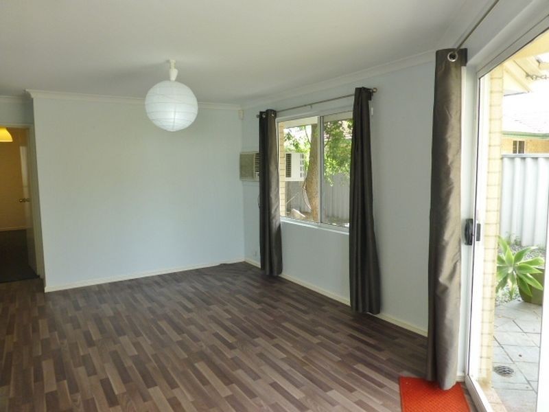 3/12 Dowley Court, Queens Park WA 6107