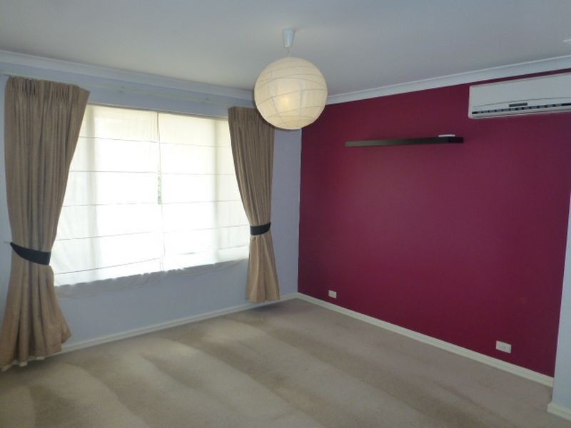 3/12 Dowley Court, Queens Park WA 6107