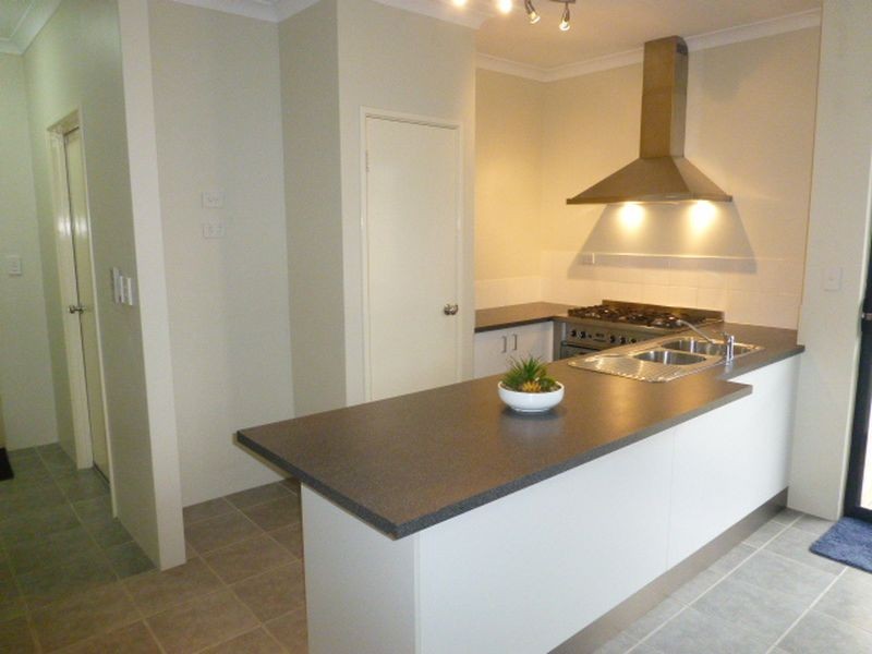 19 Panozza Circle, Maddington WA 6109