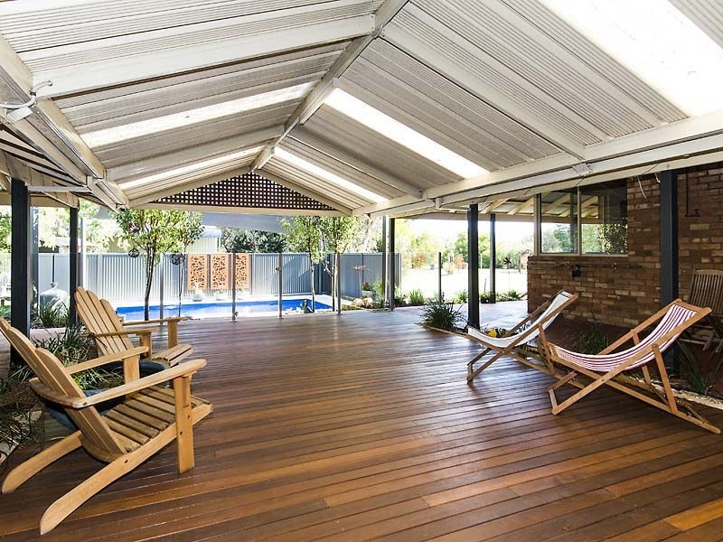 5 Livingstone Drive, Canning Vale WA 6155