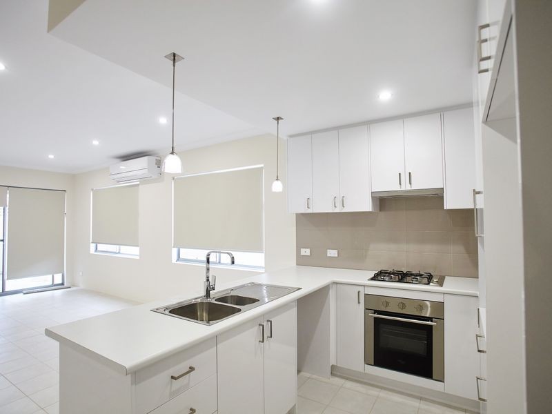 10A Debenham Street, Thornlie WA 6108