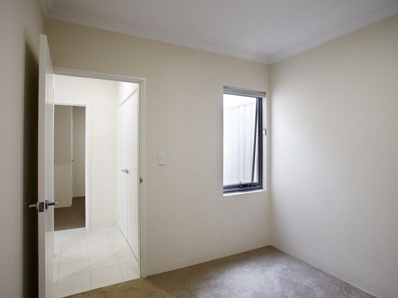 10C Debenham Street, Thornlie WA 6108