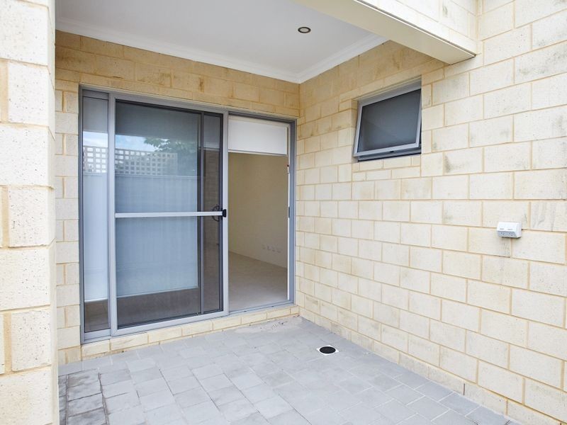 10C Debenham Street, Thornlie WA 6108