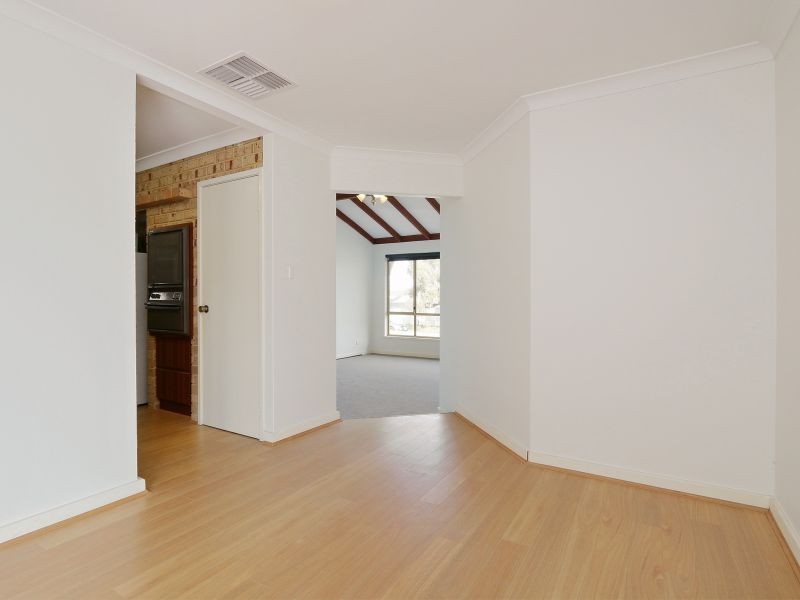 30 Voyager Drive, Thornlie WA 6108