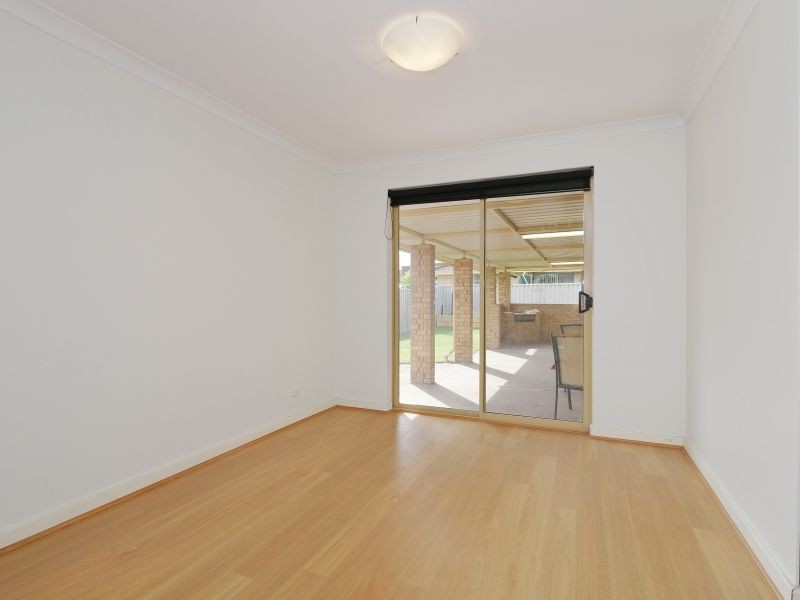 30 Voyager Drive, Thornlie WA 6108