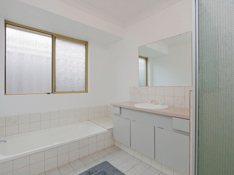 30 Voyager Drive, Thornlie WA 6108